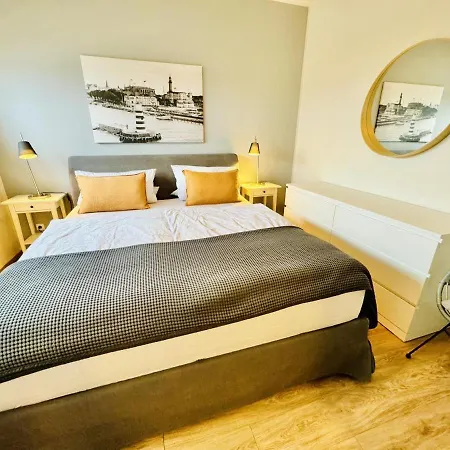 Apartment Stromdampfer, Oberdeck